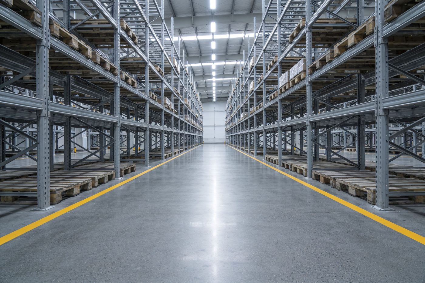 Epoxy resin floor in a warehouse