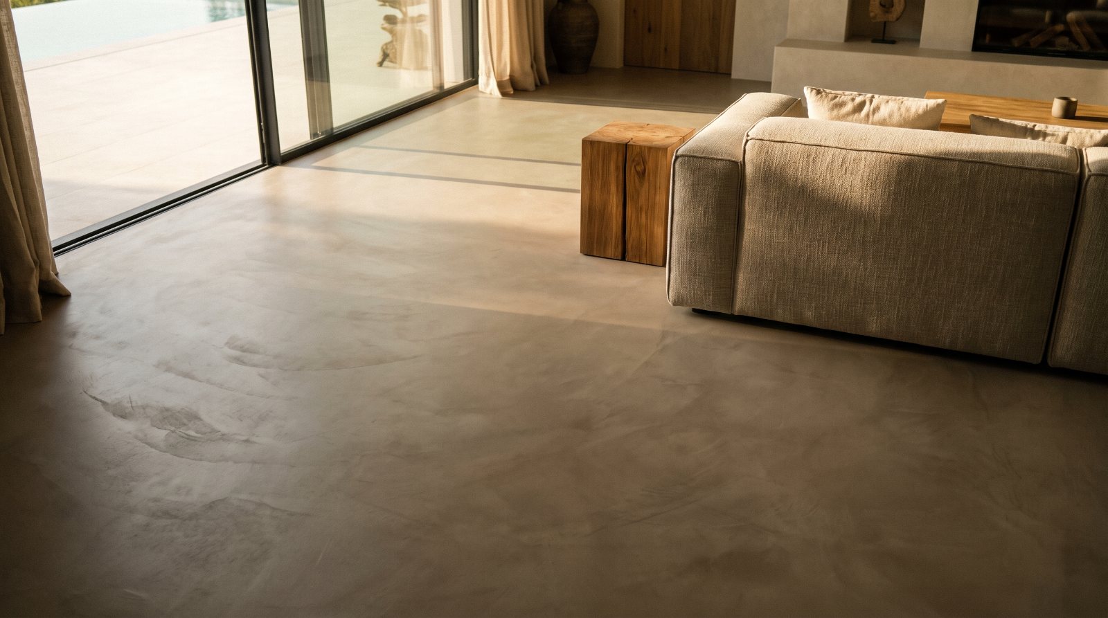 Microcement interior surface