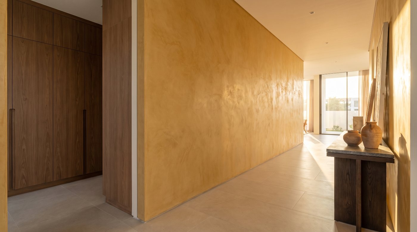 Microcement in a showroom